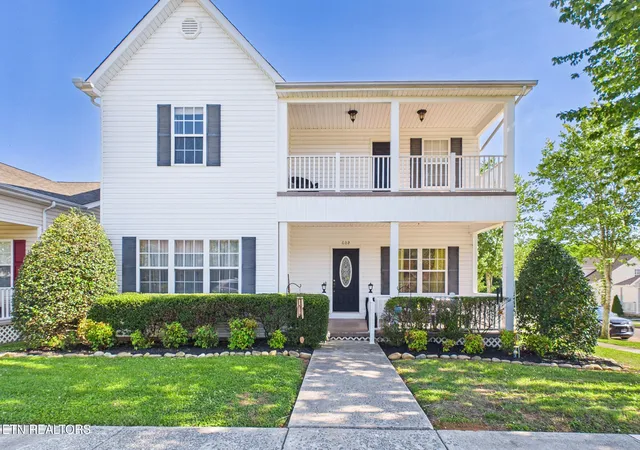 Photo 1 of Single family home for sale at 602 Stratford Ave, Sweetwater, TN 37874 | MLS# 3531935 | Listing updated on 2026-09-11