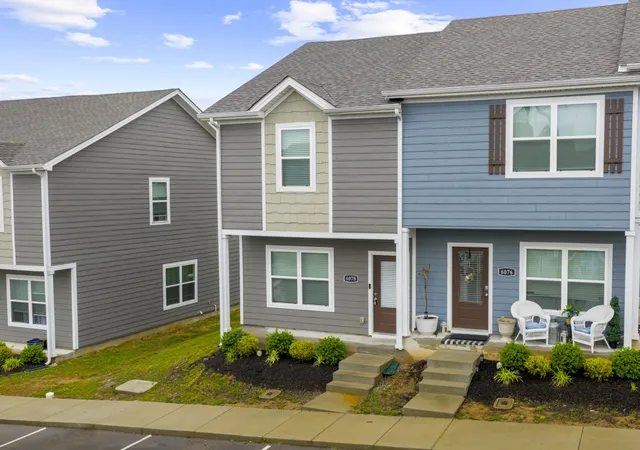 Photo 4 of Townhouse for sale at 6078 Cullen Dr, La Vergne, TN 37086 | MLS# 3246249 | Listing updated on 2026-09-13