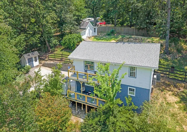 Photo 3 of Single family home for sale at 8831 E Ridge Trl Rd, Soddy Daisy, TN 37379 | MLS# 3246201 | Listing updated on 2026-09-21