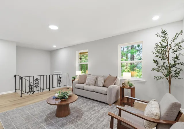 Photo 3 of Single family home for sale at 7101 Moreview Rd, Chattanooga, TN 37412 | MLS# 3247990 | Listing updated on 2026-09-11