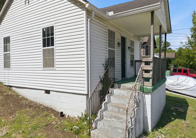Photo 3 of Single family home for sale at 2821 Georgia Ave, Nashville, TN 37209 | MLS# 3246570 | Listing updated on 2026-09-15