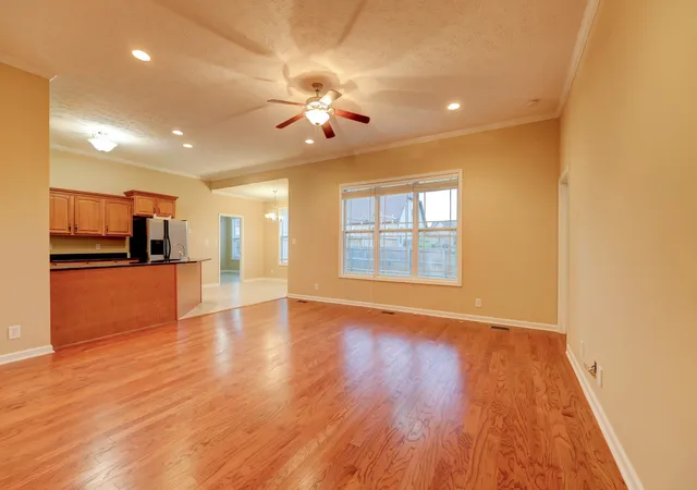 Photo 2 of Single family home for sale at 1625 Apache Way, Clarksville, TN 37042 | MLS# 3248166 | Listing updated on 2026-10-27