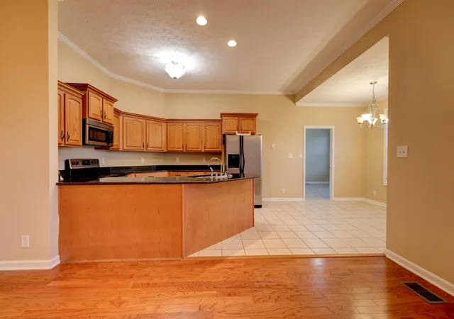 Photo 4 of Single family home for sale at 1625 Apache Way, Clarksville, TN 37042 | MLS# 3248166 | Listing updated on 2026-10-27