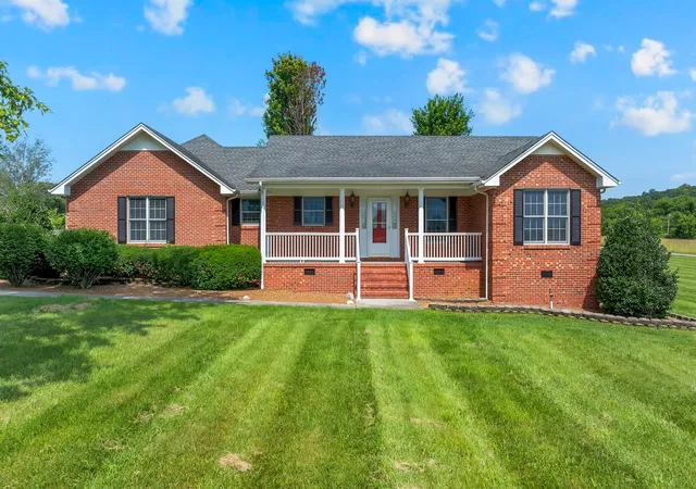 Photo 1 of Single family home for sale at 2428 Highway 231 S, Shelbyville, TN 37160 | MLS# 3251618 | Listing updated on 2026-09-11
