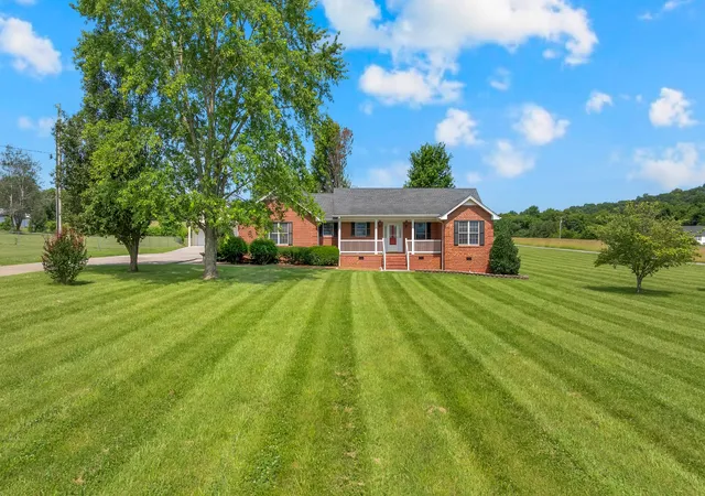 Photo 3 of Single family home for sale at 2428 Highway 231 S, Shelbyville, TN 37160 | MLS# 3251618 | Listing updated on 2026-09-11