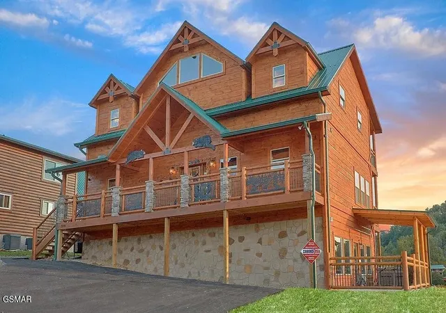 Single family home for sale at 3286 Lonesome Pine Way, Sevierville, TN 37862 | MLS# 3510528