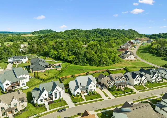 Photo 2 of Mansion for sale at 2224 Brakeman Ln, Thompsons Station, TN 37179 | MLS# 3255196 | Listing updated on 2026-09-13