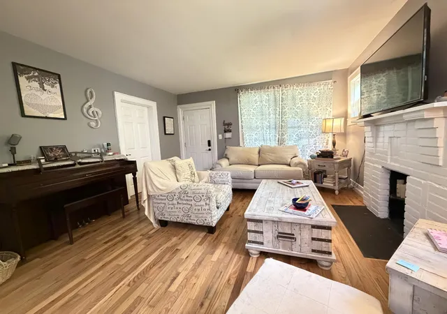 Photo 3 of Single family home for sale at 16 Woodvale Ave, Chattanooga, TN 37411 | MLS# 3247068 | Listing updated on 2026-09-30
