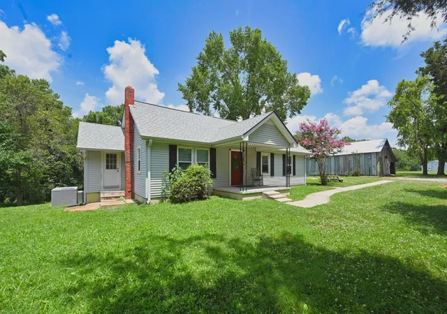 Photo 2 of Single family home for sale at 5658 Dividing Ridge Rd, Goodlettsville, TN 37072 | MLS# 3256251 | Listing updated on 2026-09-14