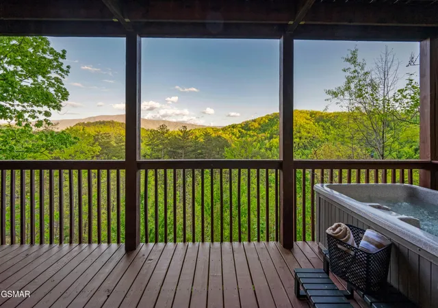 Photo 2 of Single family home for sale at 2633 Raccoon Holw Way, Sevierville, TN 37862 | MLS# 3305350 | Listing updated on 2026-09-11