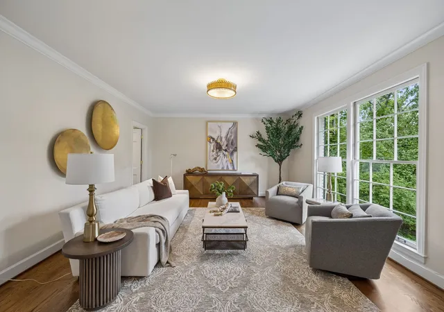 Photo 1 of Single family home for sale at 6004 Hillsboro Pike, Nashville, TN 37215 | MLS# 3286187 | Listing updated on 2026-09-29