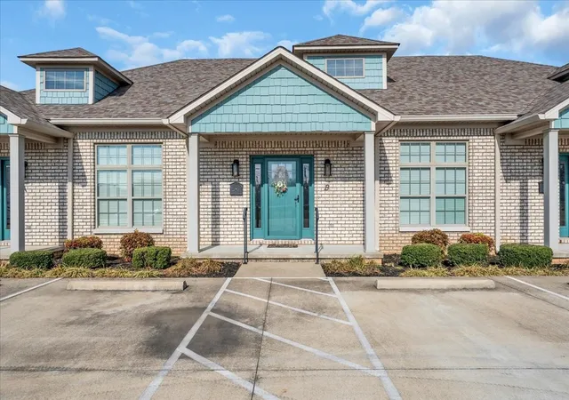 Photo 1 of Townhouse for sale at 316b Weakley Crk Rd, Lawrenceburg, TN 38464 | MLS# 3255099 | Listing updated on 2026-09-11