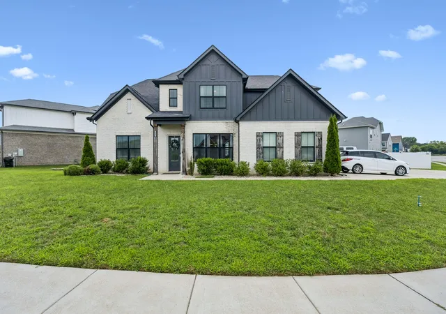 Photo 1 of Single family home for sale at 3407 Darrell Dr, Murfreesboro, TN 37128 | MLS# 3256249 | Listing updated on 2026-10-23