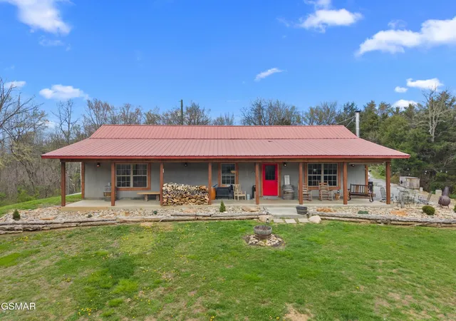 Photo 3 of Single family home for sale at 2357 Hall Rd, Dandridge, TN 37725 | MLS# 3591638 | Listing updated on 2026-09-15