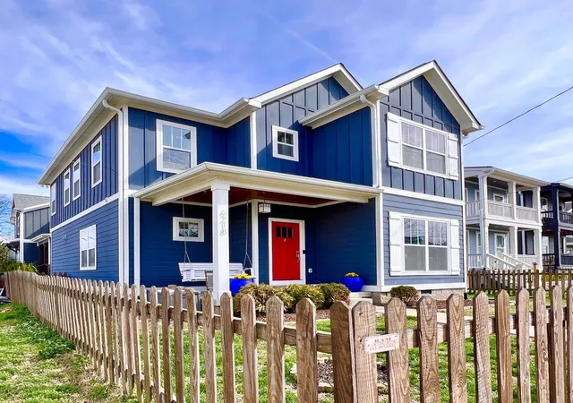 Photo 1 of Single family home for sale at 6218 California Ave, Nashville, TN 37209 | MLS# 3255505 | Listing updated on 2026-09-10