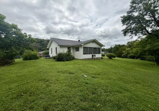 Photo 1 of Single family home for sale at 3637 Garner Rd, Chattanooga, TN 37406 | MLS# 3247979 | Listing updated on 2026-10-15