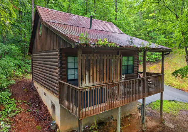 Photo 3 of Single family home for sale at 1503 Squirrel Nest Way, Sevierville, TN 37862 | MLS# 3591645 | Listing updated on 2026-09-15