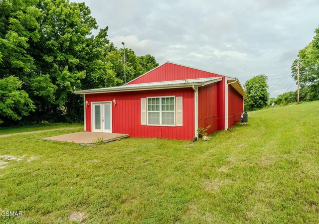 Photo 2 of Single family home for sale at 1903 Nances Fry Rd, New Market, TN 37820 | MLS# 3278339 | Listing updated on 2026-09-11