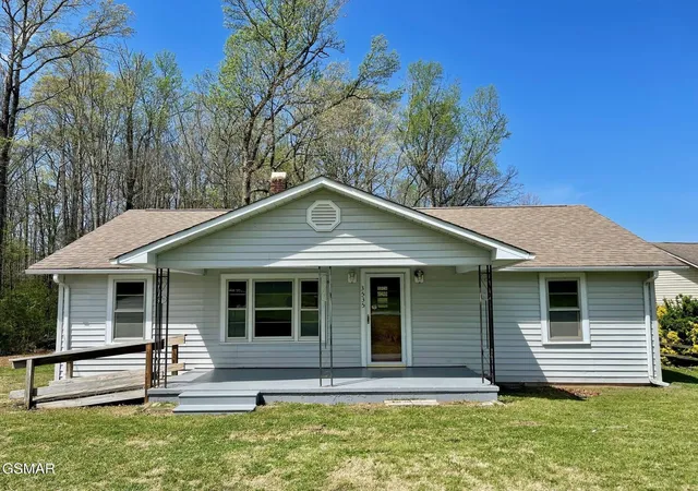 Photo 3 of Sale Pending at 3535 Mint Rd, Maryville, TN 37803 | MLS# 3268908 | Listing updated on 2026-09-11