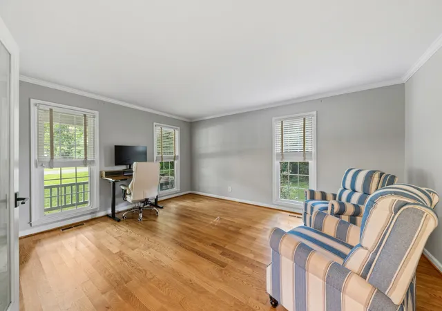 Photo 4 of Single family home for sale at 706 Edenburg Dr, Columbia, TN 38401 | MLS# 3256675 | Listing updated on 2026-10-01