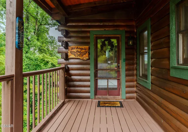 Photo 3 of Single Family Residence at 2541 Bobcat Way, Sevierville, TN 37862 | MLS# 3278257 | | Sold on 2026-09-18