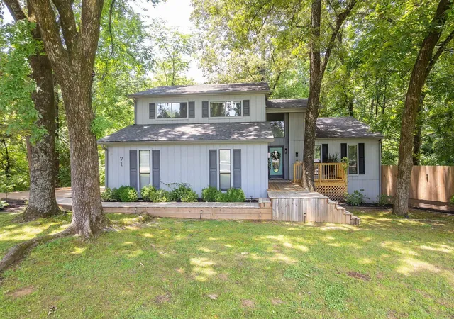 Photo 1 of Sale Pending at 71 Colonial Cv, Jackson, TN 38305 | MLS# 3250710 | Listing updated on 2026-09-10