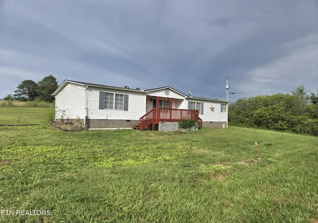 Photo 3 of Manufactured home for sale at 546 Old Stage Rd #047FA01500, Dandridge, TN 37725 | MLS# 3250738 | Listing updated on 2026-09-11