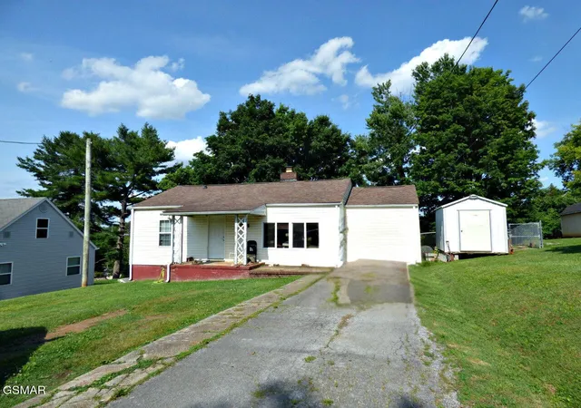 Photo 1 of Single family home for sale at 2114 Eastview Avenue, Jefferson City, TN 37760 | MLS# 3525873 | Listing updated on 2026-09-11