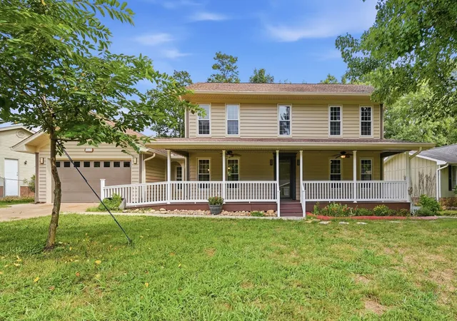 Photo 2 of Single family home for sale at 9515 Timberlog Dr, Chattanooga, TN 37421 | MLS# 3298031 | Listing updated on 2026-09-28