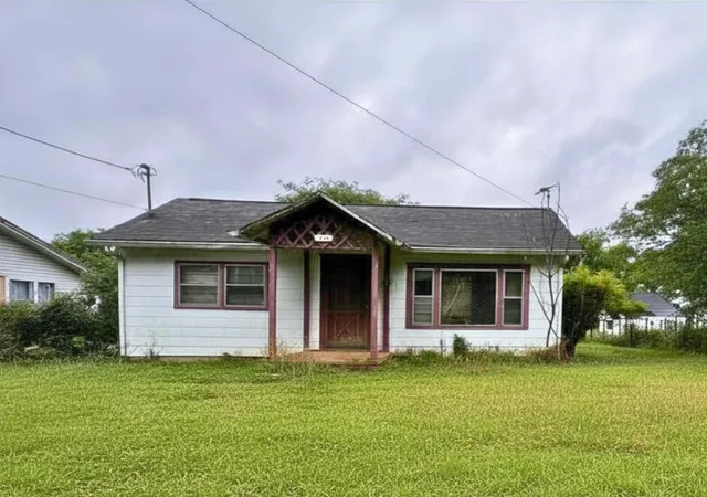 Photo 1 of Sale Pending at 1230 Aurora Ave Se, Cleveland, TN 37311 | MLS# 3251374 | Listing updated on 2026-09-22