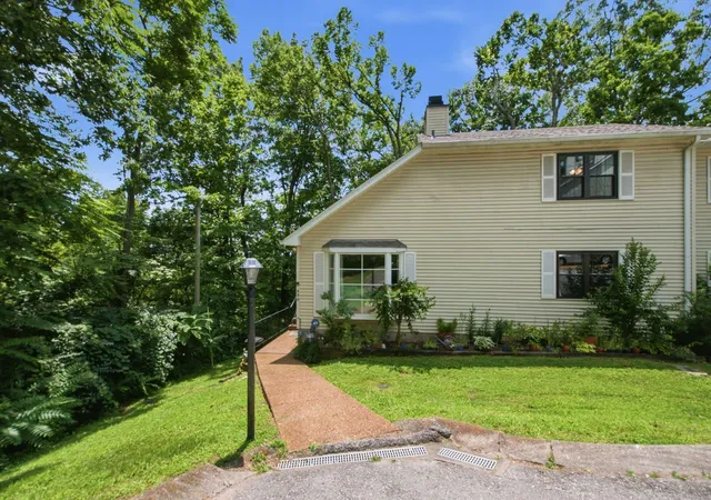 Photo 3 of Townhouse for sale at 500 Stacy Sq Ter, Nashville, TN 37221 | MLS# 3251713 | Listing updated on 2026-09-15