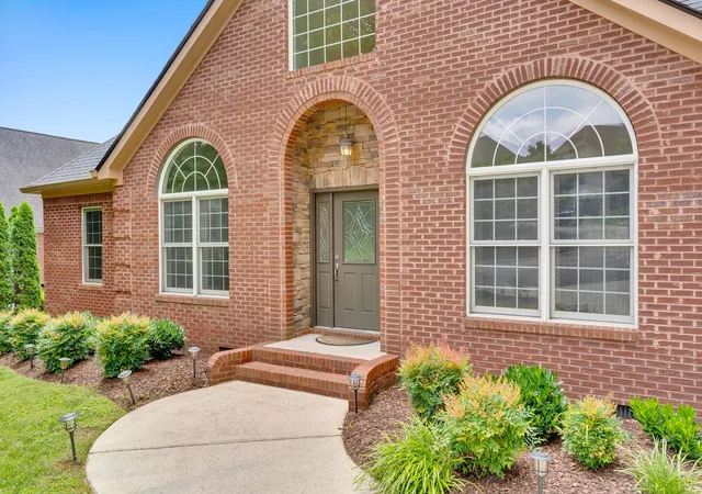 Photo 3 of Single family home for sale at 9237 Leaf Brk Ln, Apison, TN 37302 | MLS# 3251836 | Listing updated on 2026-09-11