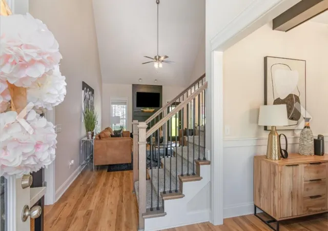 Photo 3 of Single family home for sale at 513 Summit View Cir, Clarksville, TN 37043 | MLS# 3253493 | Listing updated on 2026-09-19