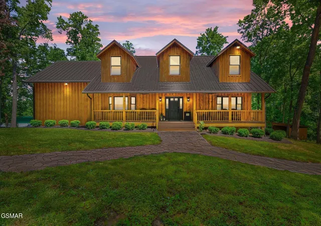 Photo 2 of Single family home for sale at 2418 E Gallaher Fry Rd, Knoxville, TN 37932 | MLS# 3591660 | Listing updated on 2026-09-14