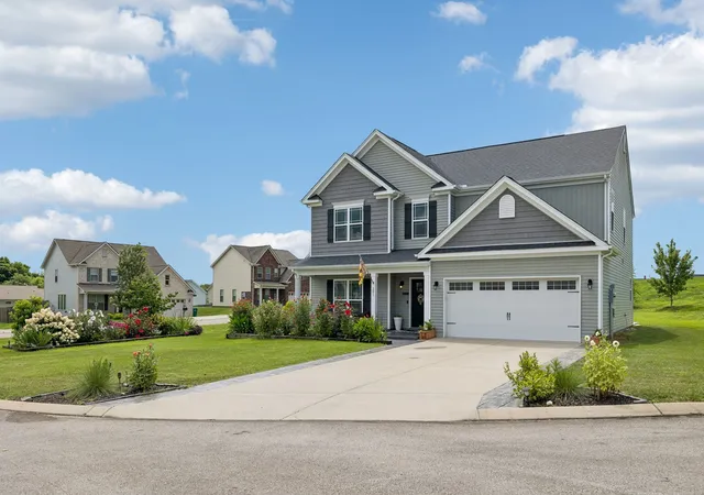 Photo 3 of Single family home for sale at 201 Waltons Way, Spring Hill, TN 37174 | MLS# 3256362 | Listing updated on 2026-10-05