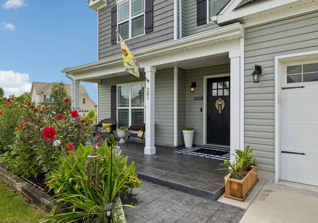 Photo 3 of Single family home for sale at 201 Waltons Way, Spring Hill, TN 37174 | MLS# 3256362 | Listing updated on 2026-10-05