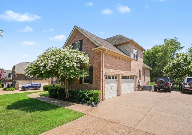 Photo 3 of Sale Pending at 4037 Miles Johnson Pkwy, Spring Hill, TN 37174 | MLS# 3255222 | Listing updated on 2026-10-09