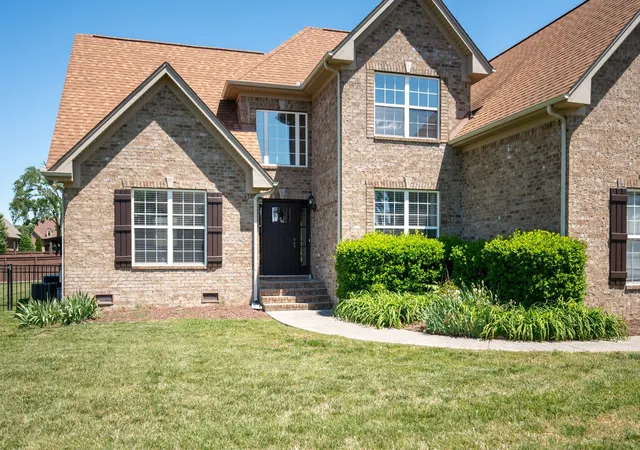 Photo 2 of Single family home for sale at 701 Scottland Trce, Mount Juliet, TN 37122 | MLS# 3259857 | Listing updated on 2026-10-05