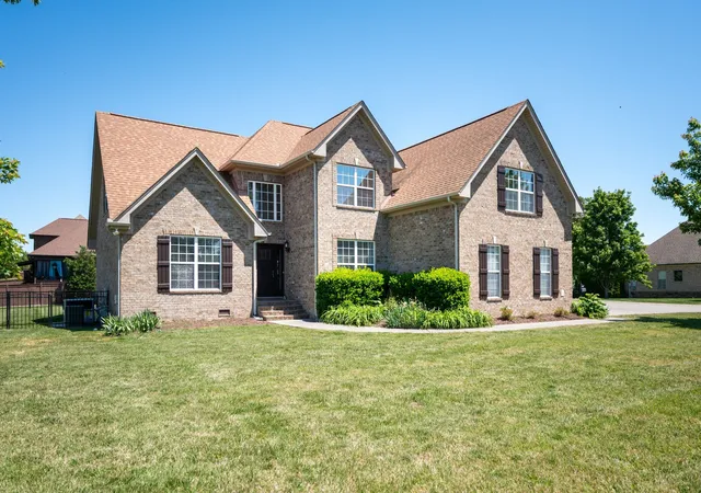 Single family home for sale at 701 Scottland Trce, Mount Juliet, TN 37122 | MLS# 3259857