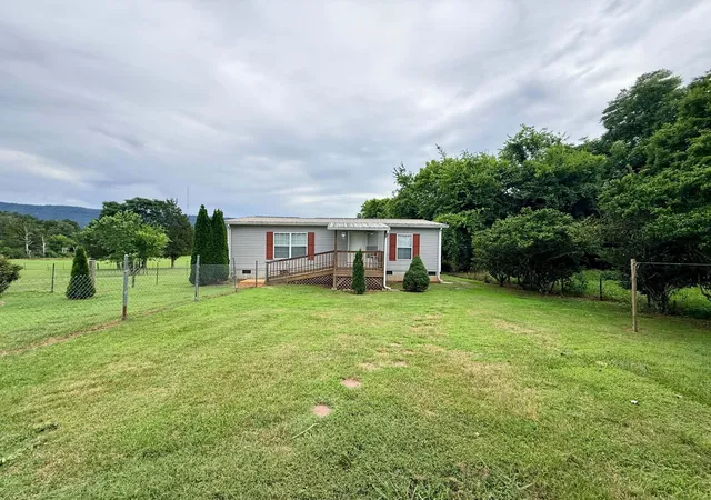 Photo 2 of Manufactured home for sale at 190 Co Rd 909, Etowah, TN 37331 | MLS# 3255739 | Listing updated on 2026-09-11