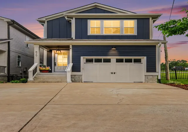Photo 4 of Single family home for sale at 829 Watts Ln, Nashville, TN 37209 | MLS# 3255761 | Listing updated on 2026-09-15