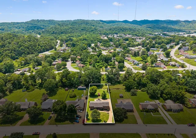 Photo 3 of Sale Pending at 4832 Indian Summer Dr, Nashville, TN 37207 | MLS# 3270177 | Listing updated on 2026-09-15