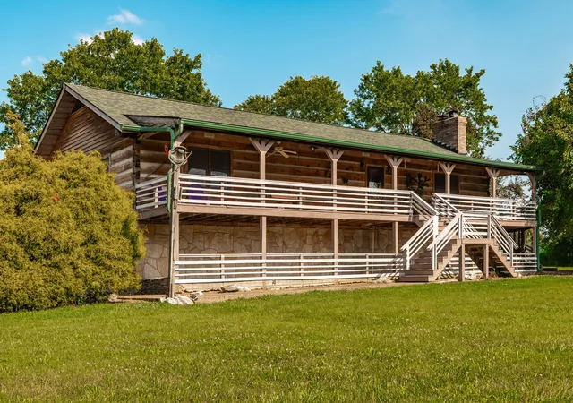 Photo 1 of Single family home for sale at 825 Harsh Ln, Castalian Springs, TN 37031 | MLS# 3261092 | Listing updated on 2026-09-09