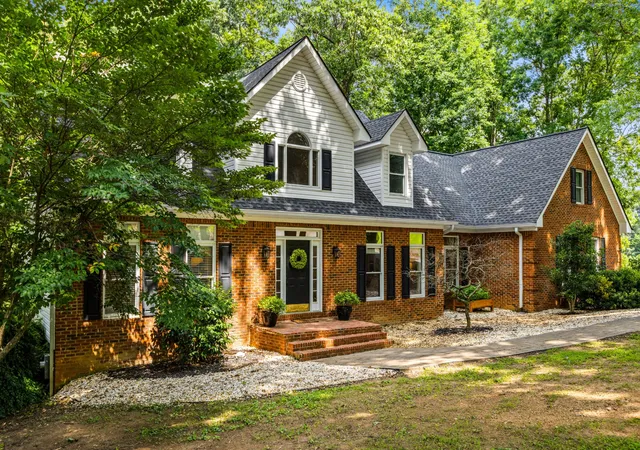 Photo 2 of Single family home for sale at 326 Charolais Trl, Cohutta, GA 30710 | MLS# 3256393 | Listing updated on 2026-09-11