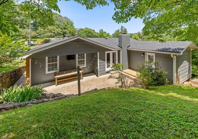 Photo 3 of Single family home for sale at 116 Lavonia Avenue, Chattanooga, TN 37415 | MLS# 3519384 | Listing updated on 2026-09-30
