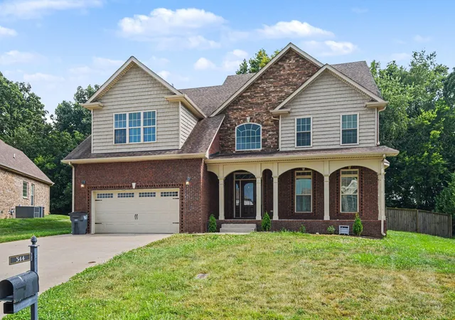 Photo 1 of Single family home for sale at 544 Larkspur Dr, Clarksville, TN 37043 | MLS# 3260526 | Listing updated on 2026-10-14