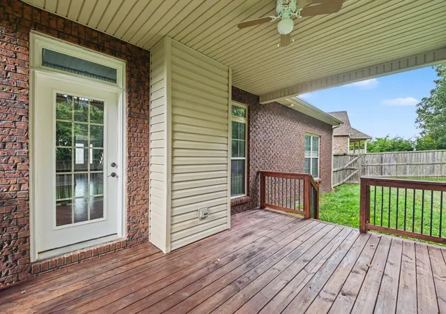 Photo 2 of Single family home for sale at 544 Larkspur Dr, Clarksville, TN 37043 | MLS# 3260526 | Listing updated on 2026-10-14