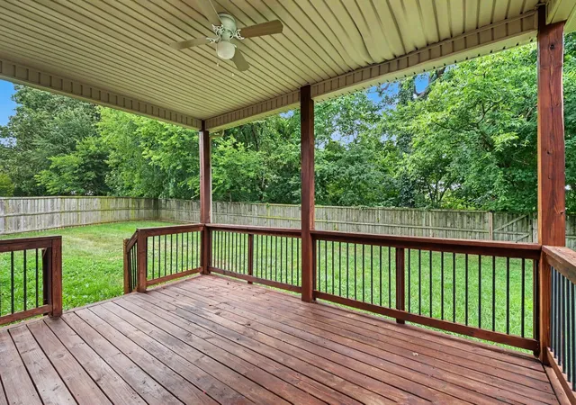 Photo 3 of Single family home for sale at 544 Larkspur Dr, Clarksville, TN 37043 | MLS# 3260526 | Listing updated on 2026-10-14