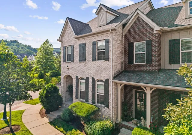 Photo 2 of Townhouse for sale at 1636 Shadow Green Dr, Franklin, TN 37064 | MLS# 3269442 | Listing updated on 2026-09-12