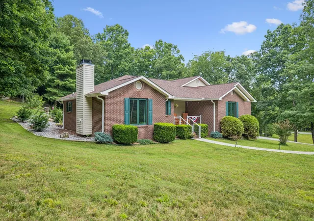 Photo 3 of Single family home for sale at 290 Goodstock Rd, Crossville, TN 38555 | MLS# 3261904 | Listing updated on 2026-09-11